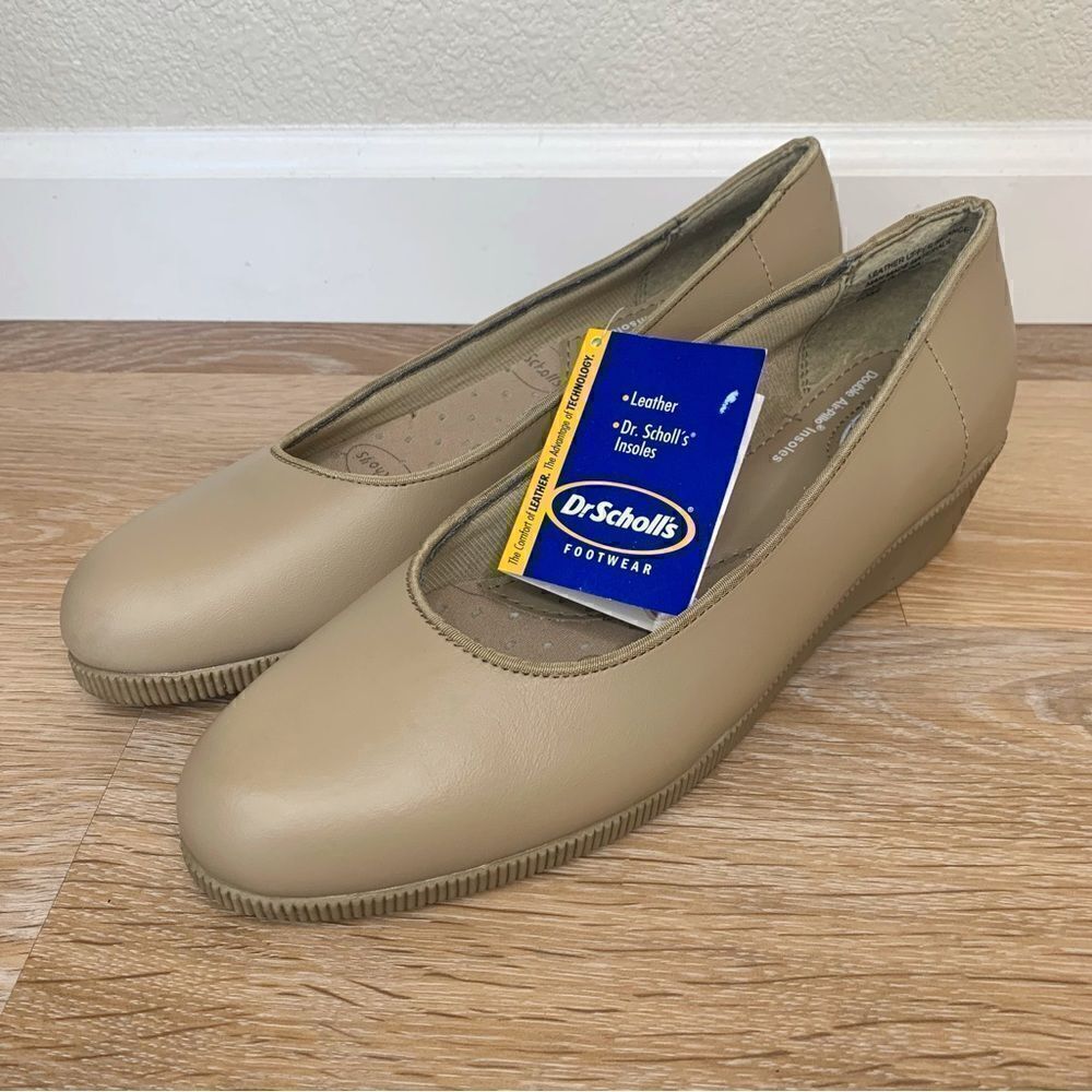 NWT Dr. Scholl’s Slip On Nude Comfort Leather Wedges, Size 10